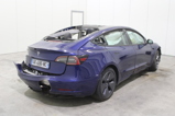 TESLA Model 3 (2)