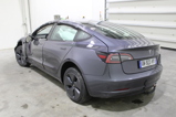 TESLA Model 3 (3)